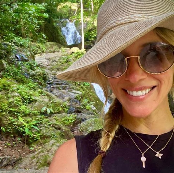 Britney Theriot's Age: Unlocking Success & Relatability