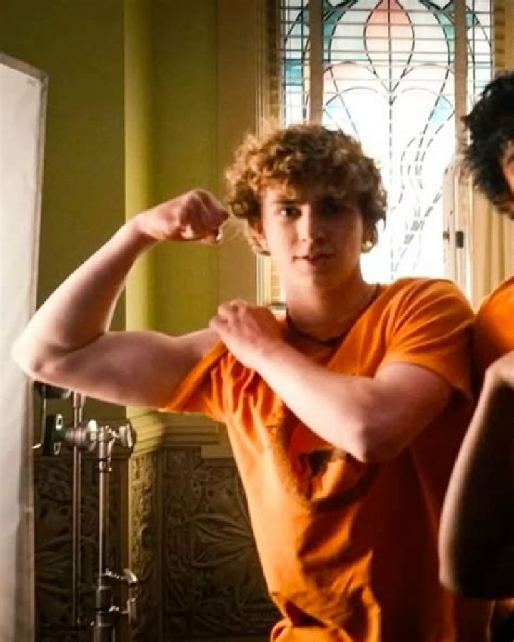 Complete Guide: Uncovering The Mystery Of Walker Scobell's Height