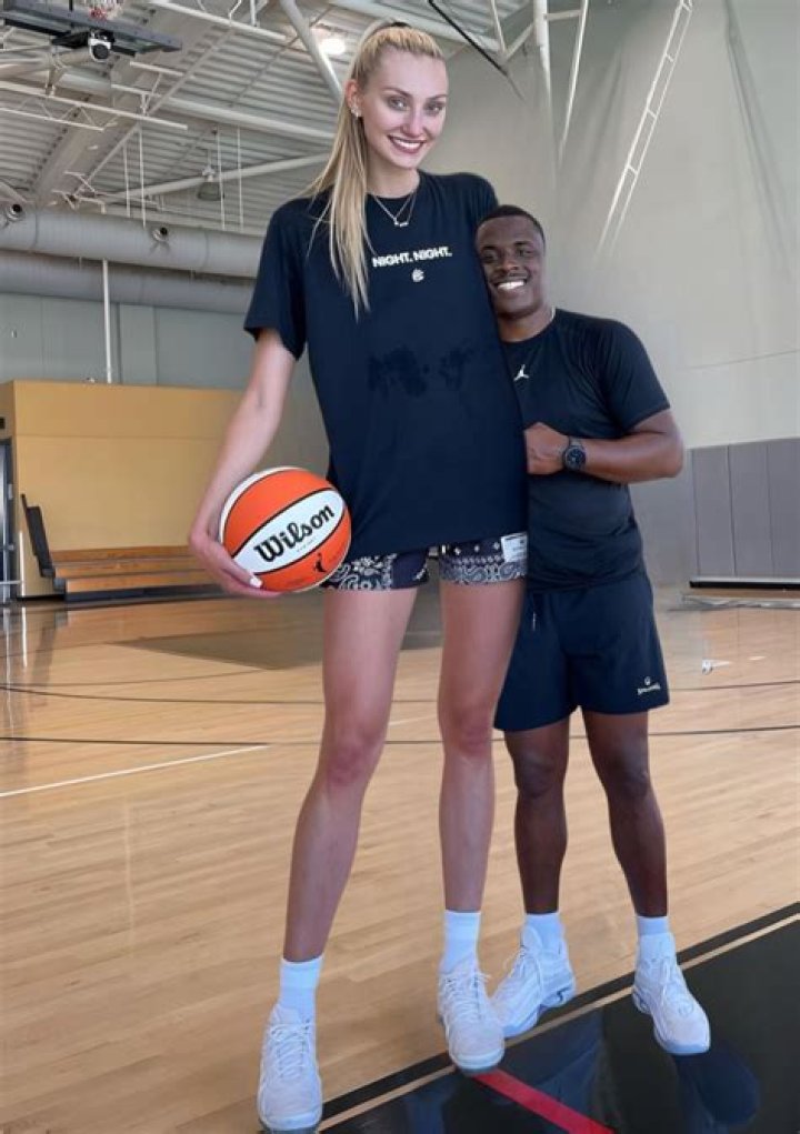 Deontay Wilder's Height And Weight Revealed