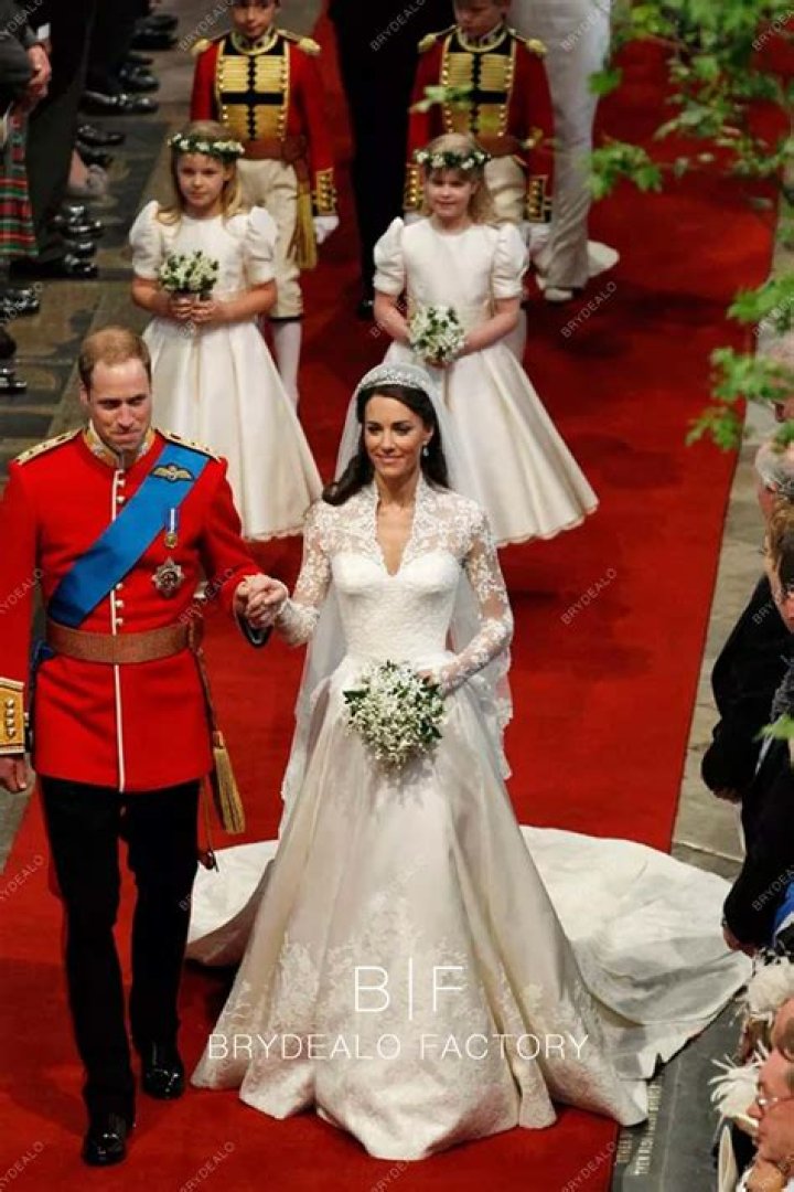 Discover The Timeless Elegance Of Kate Middleton's Wedding Hair