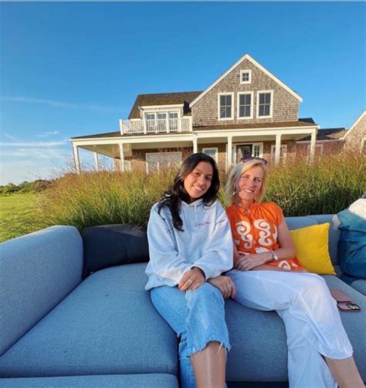 Discovering Laura Ingraham's Partner: The Mystery Behind The Photos