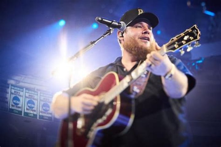 Discovering Luke Combs: How Tall Is He In Feet?