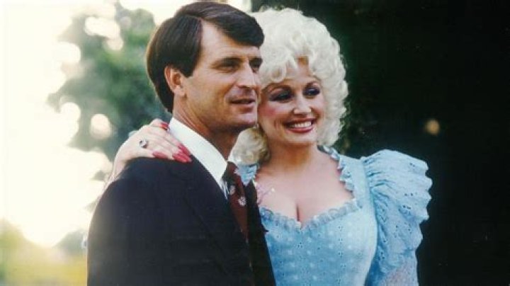 Dolly Parton and Carl Dean: A Love Story Beyond the Spotlight