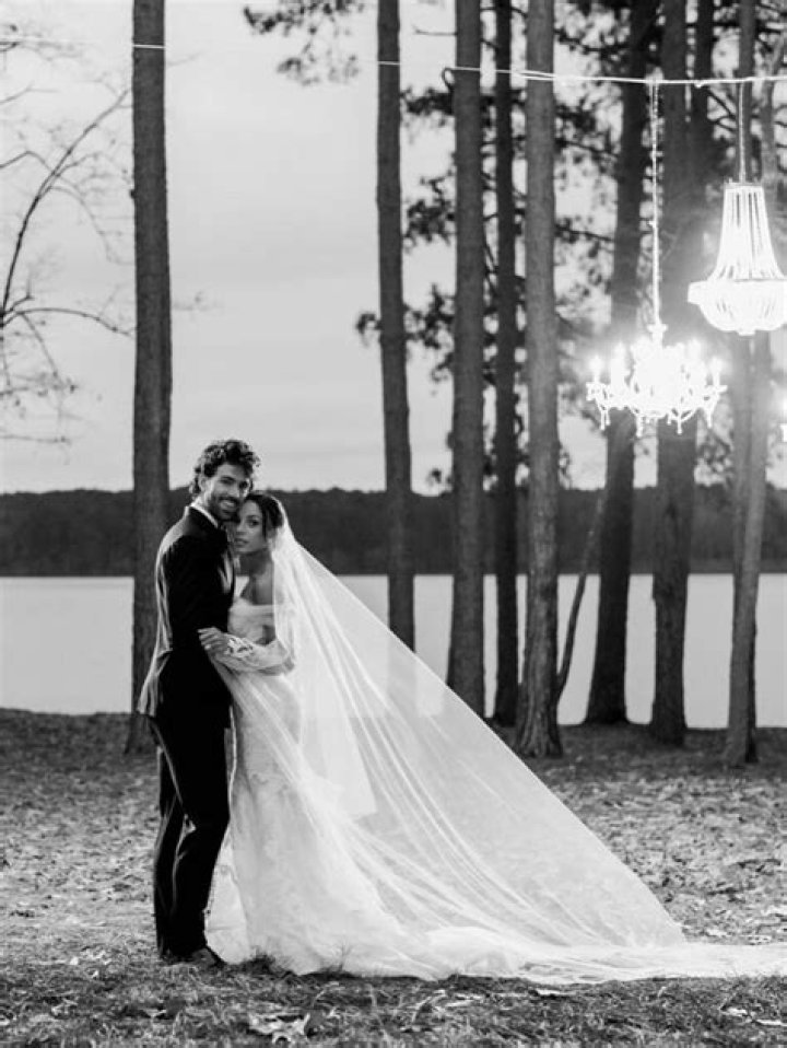 Exploring The Life Of Dansby Swanson's Wife: A Journey Of Love And Support