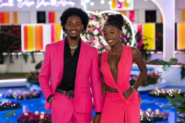 How Tall is Kordell Beckham from Love Island? Discovering the Height of the Reality Star