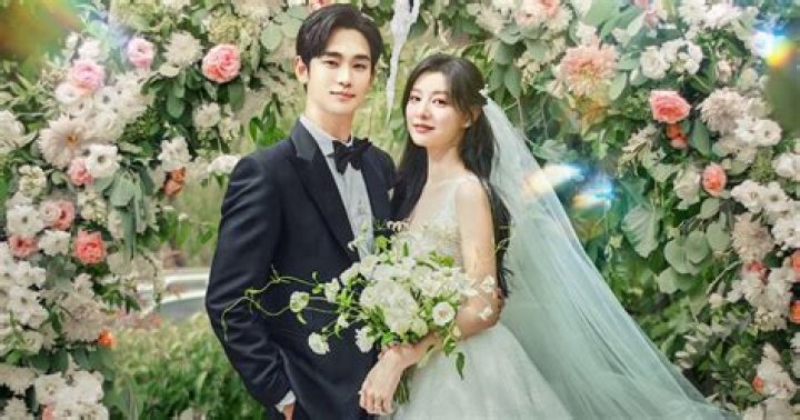 Is Kim Soo Hyun Dating Kim Ji Won? Exploring The Rumors And Relationship Dynamics