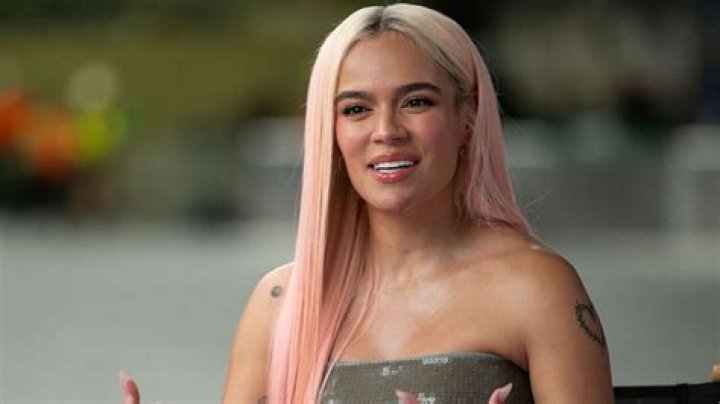 Karina Colombiana: The Rising Star of Colombian Music