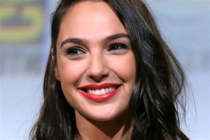 Know The Truth: Was Gal Gadot Previously Wed?