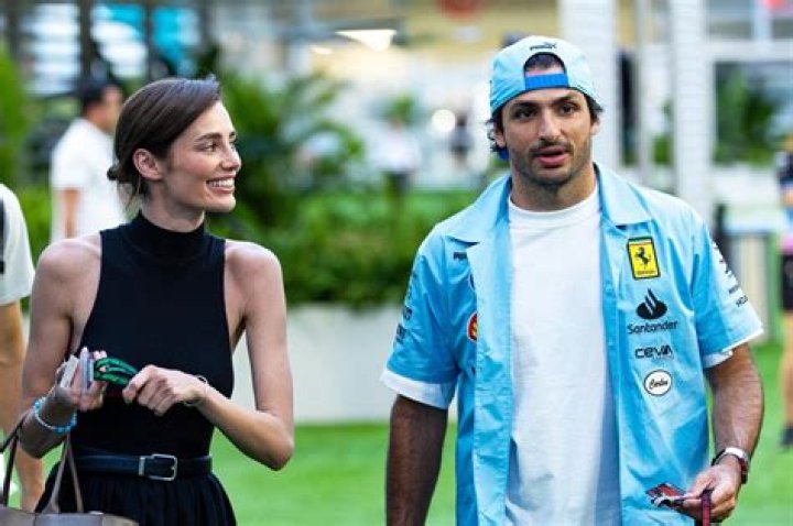 Learn About Carlos Sainz Jr.'s Wife: A Look Into His Personal Life