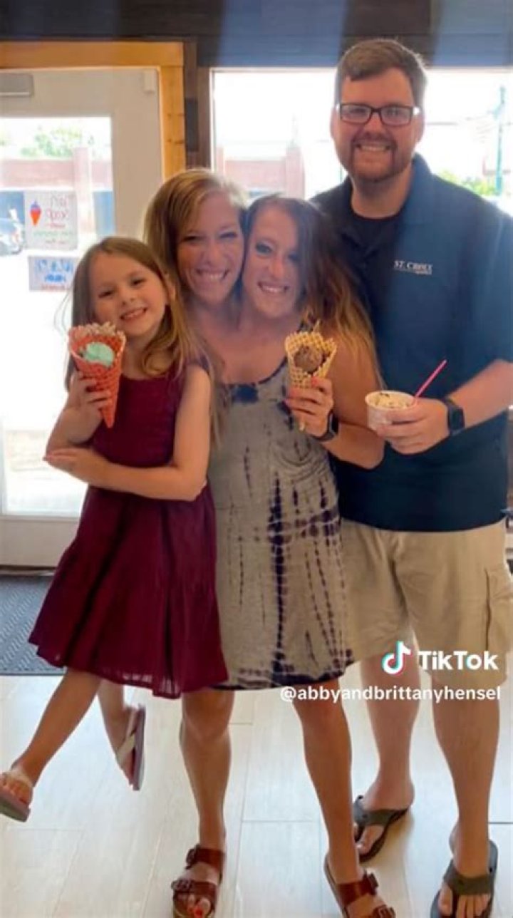 The Latest On Abby And Brittany Hensel: A Devastating Family Tragedy Revealed | YouTube