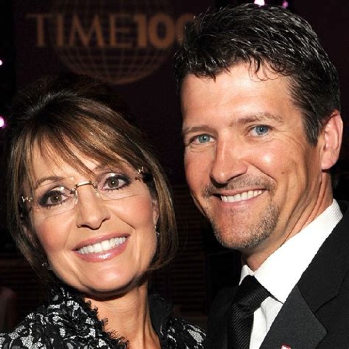 Todd Palin's Girlfriend: Unveiling The Mystery Behind The Man