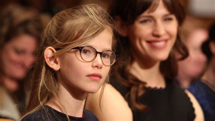 Uncovering The Facts: Violet Affleck's Height Revealed