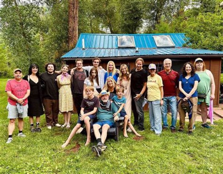 Unraveling Neil Flynn's Personal Life: Does Neil Flynn Have A Wife?