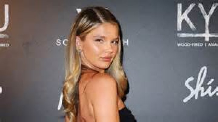 Unveil The Secrets Behind Ellie Thumann's Rising Net Worth