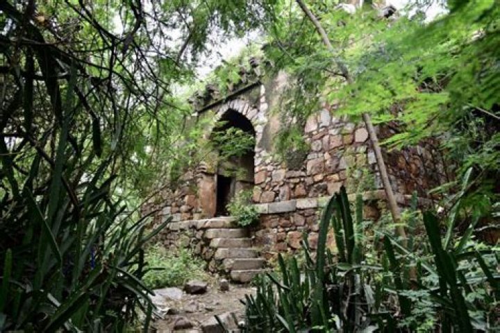 Unveiling Al Pacino's Enigmatic Abode: A Journey Of Discovery