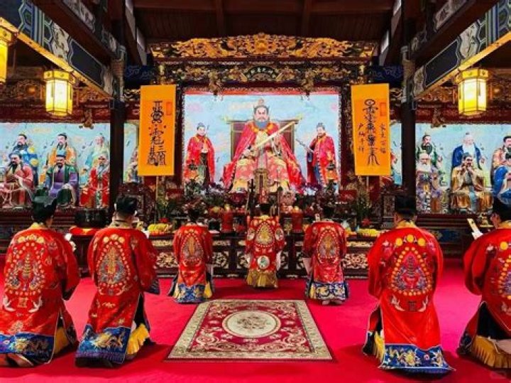 Unveiling Dan Schneider's Religious Beliefs: Discoveries And Insights