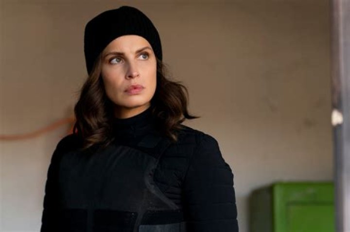 Unveiling Heida Reed's Height And Its Significance