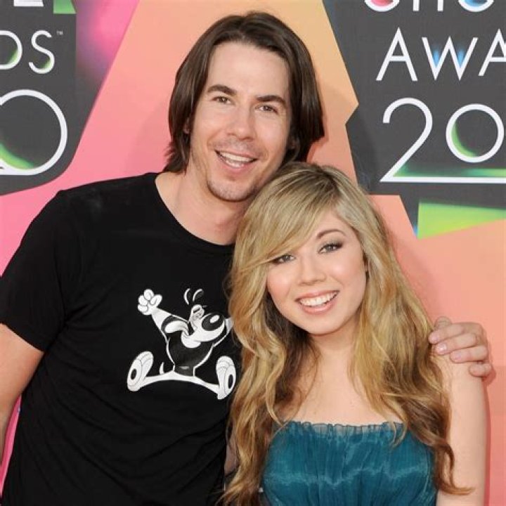 Unveiling Jennette McCurdy's Romantic Journey: Who Is Her Boyfriend Steven?