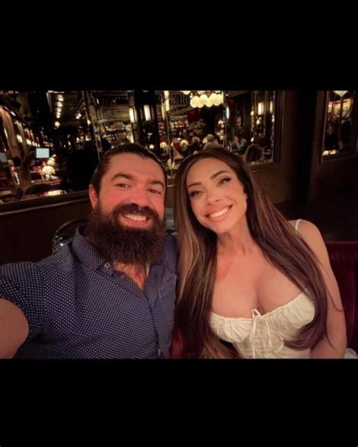 Unveiling Leila Hormozi's Age: Discoveries And Insights