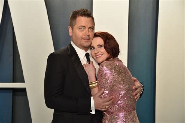 Unveiling Megan Mullally's Measurements: A Journey Of Discovery