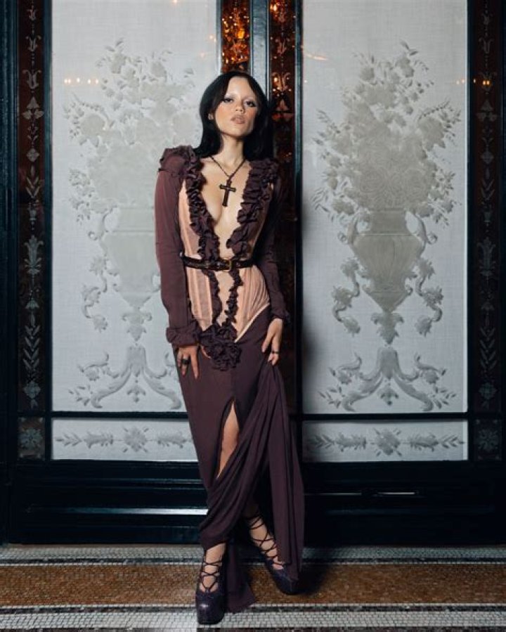 Unveiling The Allure: Exploring Kane Brown's Photoshoots