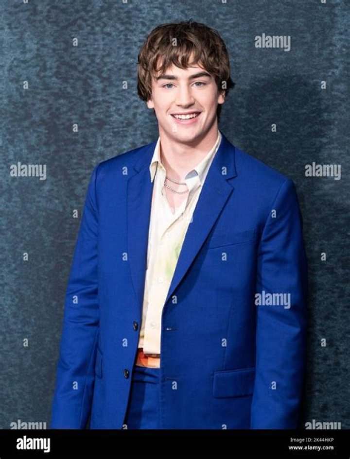 Unveiling The Blueprint Of Time: Isaac Kragten's Age Unraveled