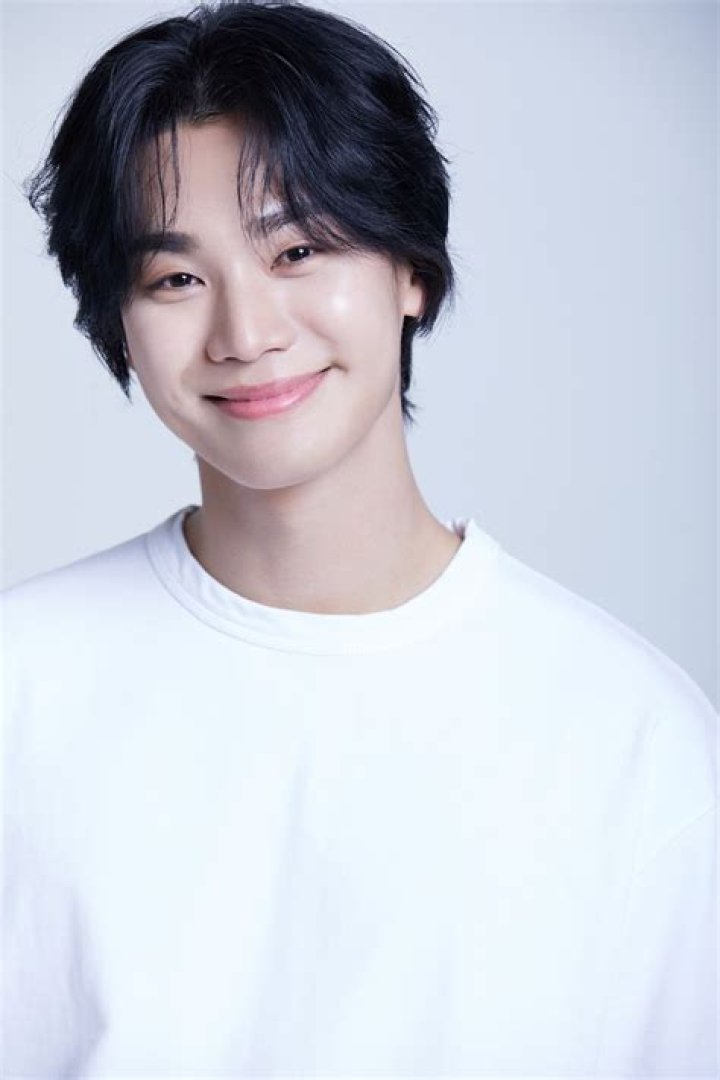 Unveiling The Charismatic Journey Of Jang Hyuk