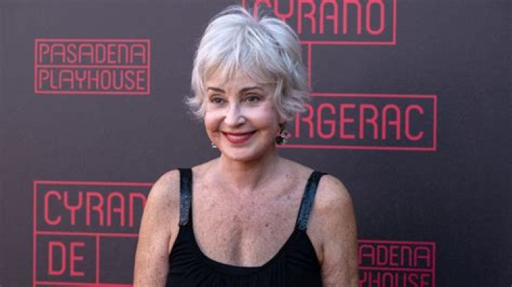 Unveiling The Elegance: Annie Potts Legs And More