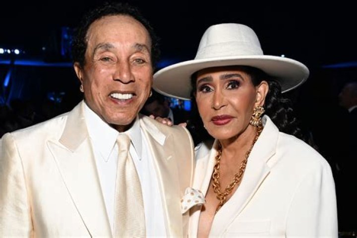 Unveiling The Enigma: Smokey Robinson's Ex-Wife Revealed