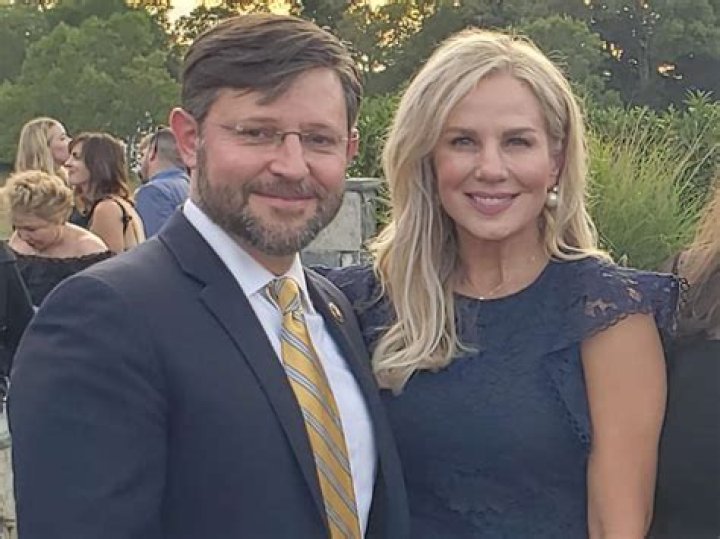 Unveiling The Enigma: Who Is Mike Atherton's Wife?