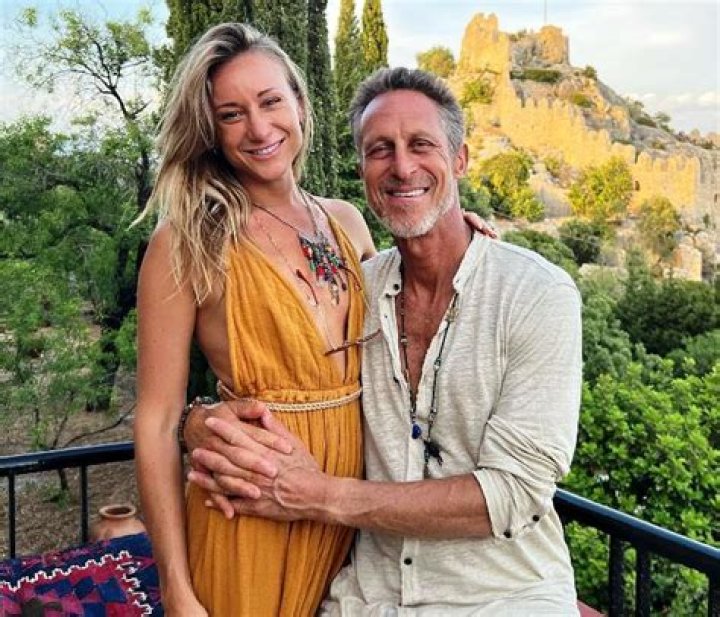 Unveiling The Mysteries: Dr. Mark Hyman's Wife Age And More