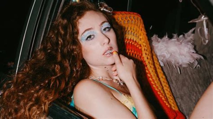 Unveiling The Mystery Of Chapell Roan Height: A Comprehensive Guide