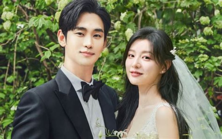 Unveiling The Mystery: Who Is Kim Soo-hyun's Husband?