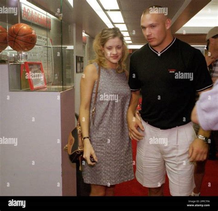 Unveiling The Unstoppable Force Of Laurie Urlacher