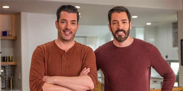 What SUV Does Drew Scott Drive? Discover the Car Choices of the Property Brother Star