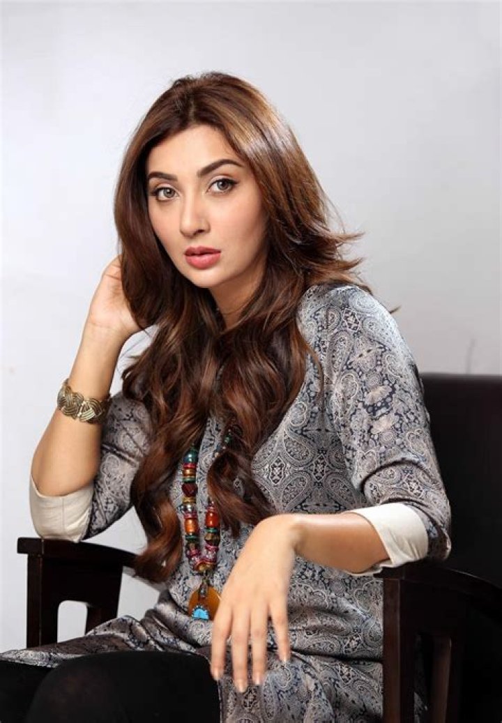 Who Is Ayesha Khan: Pakistani Actress, Model, And Singer